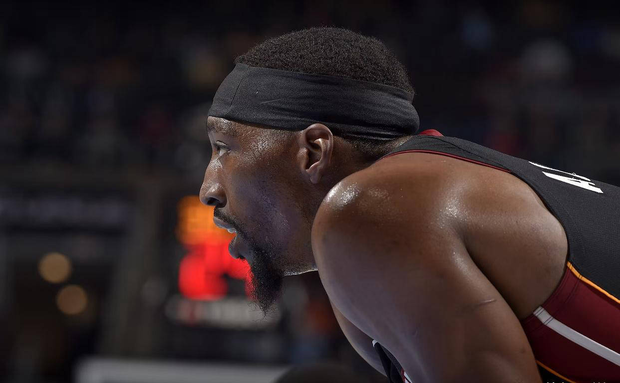 掘金复出首战，威金斯状态火爆，命运悬念成为焦点！